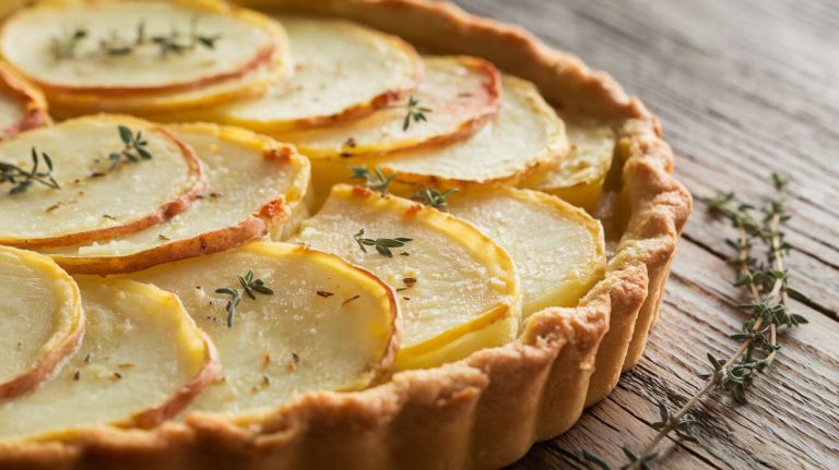 Le mythe de la tarte aux pommes de terre : le vrai secret d&rsquo;un plat savoureux